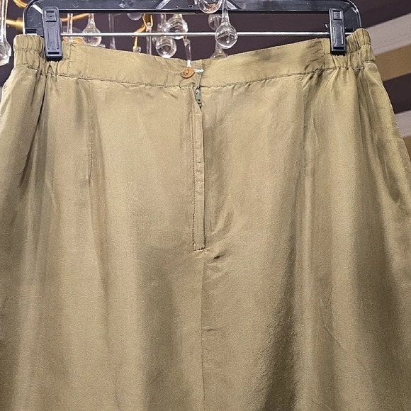 Elegant Silk Pencil Skirt in Olive Green - Picture 8 of 11